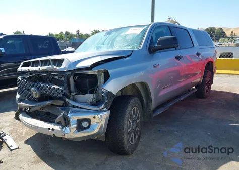 2018 Toyota Tundra Sr5 5.7L V8 z USA, uszkodzony, nr VIN 5TFDY5F11JX740057